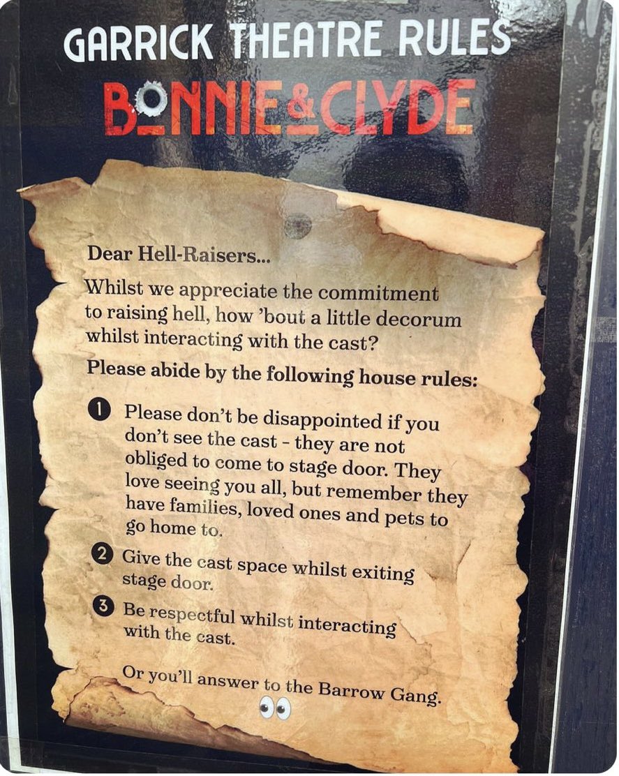 INA_TheatreSnob's tweet photo. I appreciate @Bonnie_clydeLDN doing this given my bad experience, but that they had to end up writing it down goes to show how poor stage door behaviour has become.

Performers, crew and fans are people at the end of the day who should be treated with equal amount of respect. https://t.co/6OfjVF7vri