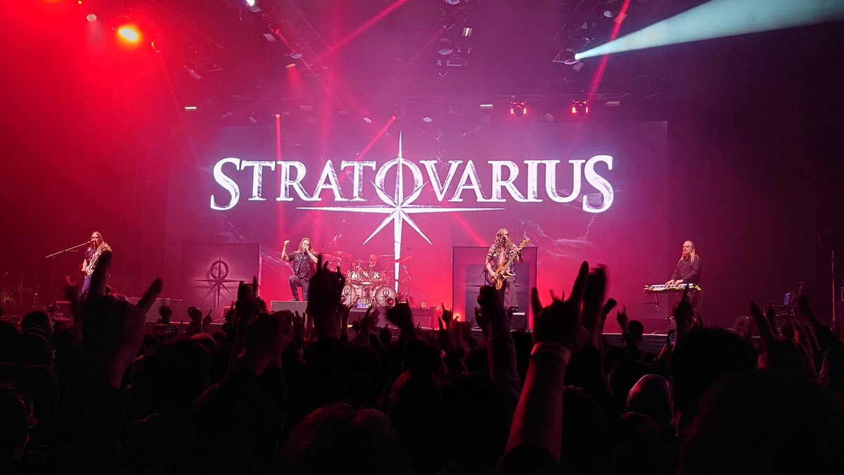 MHearts666's tweet photo. ストラトヴァリウス、Stratosphere〜Holy light, Father time, Paradiseの流れに悶絶しました。#loudpark https://t.co/iLgK6064pZ