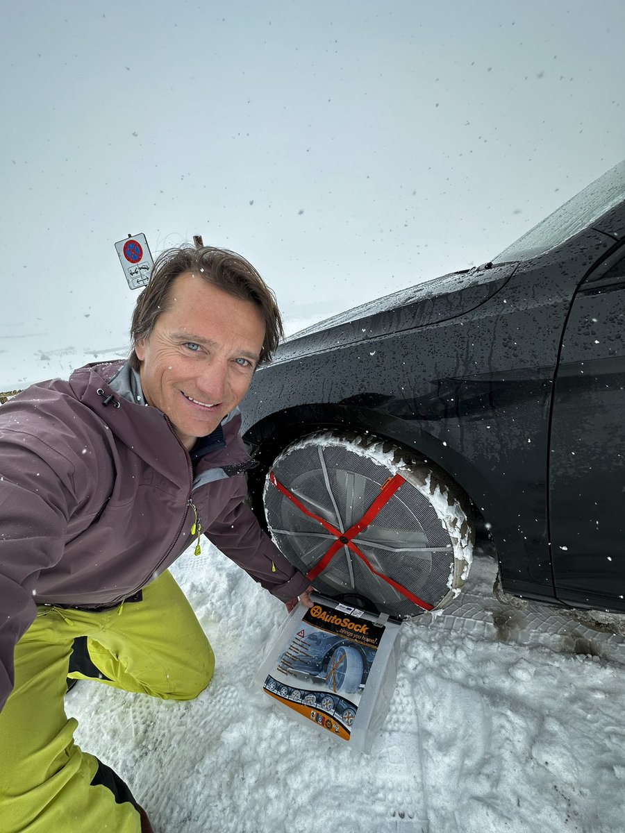 Today was the first time I tried the @roofbox_company Autosock. I normally rely on my Goodyear Ultragrip snow tyres but the wet sticky snow was too slippy on the road to Tignes. Fitted the Autosock in 5mins, way quicker and easier than chains. 👏