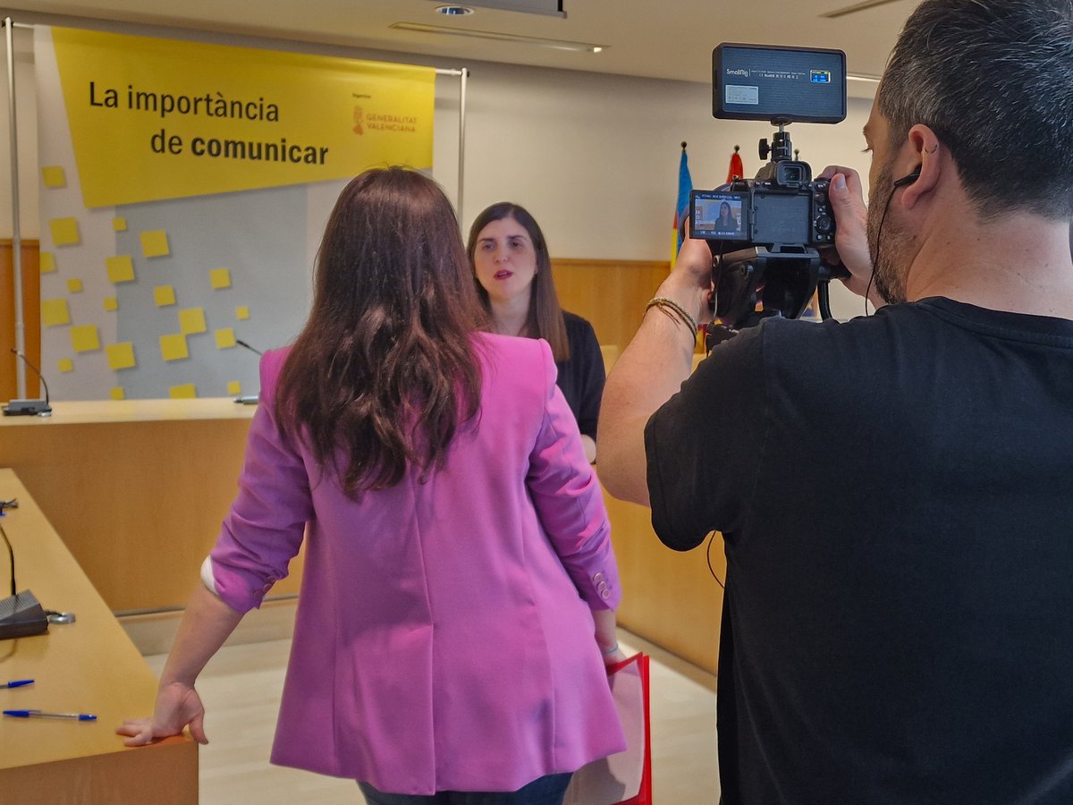 Cuando un mdc gratuito cumple 10 años es por algo <a href="/MeridianoHorta/">El Meridiano</a>

Nacer,crecer y consolidarse en l'Horta no es fácil;con un costumbrismo ciudadano-político muy arraigado a la proximidad. Comarca con amplio menú mediático

"La importància de comunicar"dió voz a los considerados..