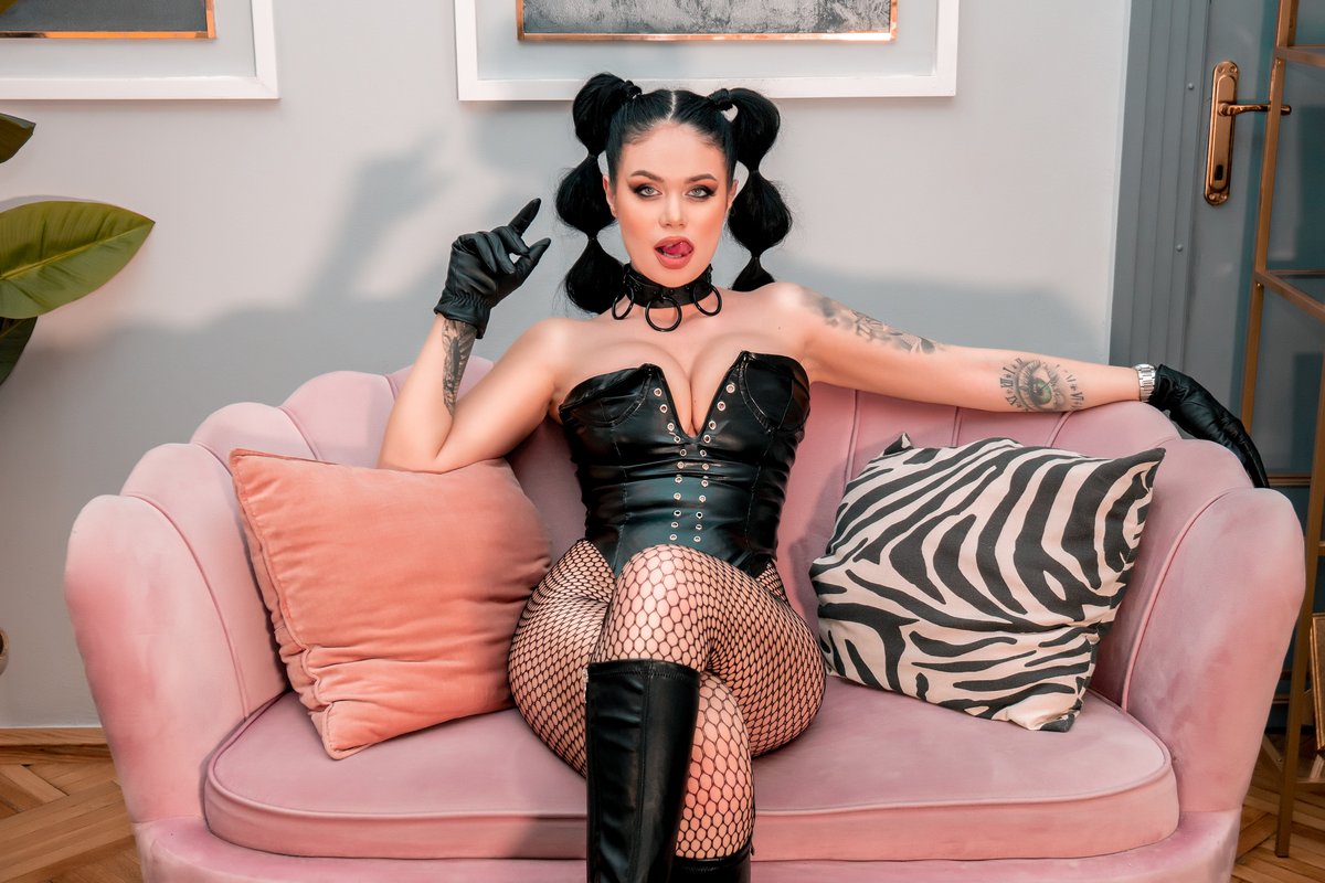 SaintIngrid's tweet photo. #Online Now! I’m sure you won’t be disappointed.

https://t.co/6bKn1uubQx

#livejasmin #livejasmingirls #Camgirlonline  @getmenaked  @Hawker881_Promo  @hotmodelsOMG  @bbnaked  
@nakedwomentime  @hotmodelsxxx  @MyLiveGirls  @CamGirlz1  @LiveJasmin @JasminDotCom  @LivecambabesW https://t.co/66hRfs7ACp