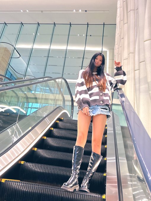 Twitterのコスプレ画像32