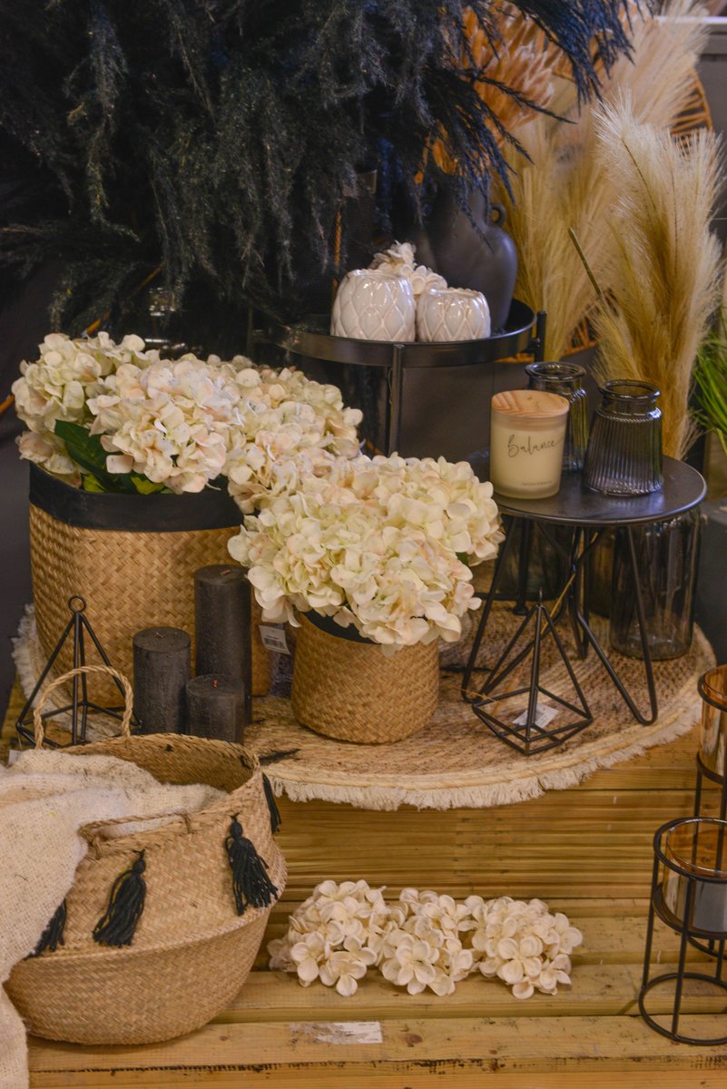 countrybaskets's tweet photo. Out with the old and in with the new! Embrace the freshness of spring with a home refresh 🏡

Shop our beautiful range of homeware in-store or online - https://t.co/QBQvCPJQas https://t.co/fo2G1Wdbmm