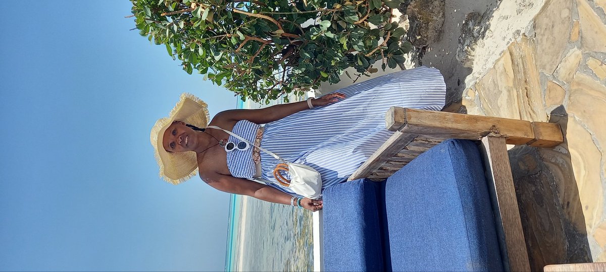 cleo tweet media