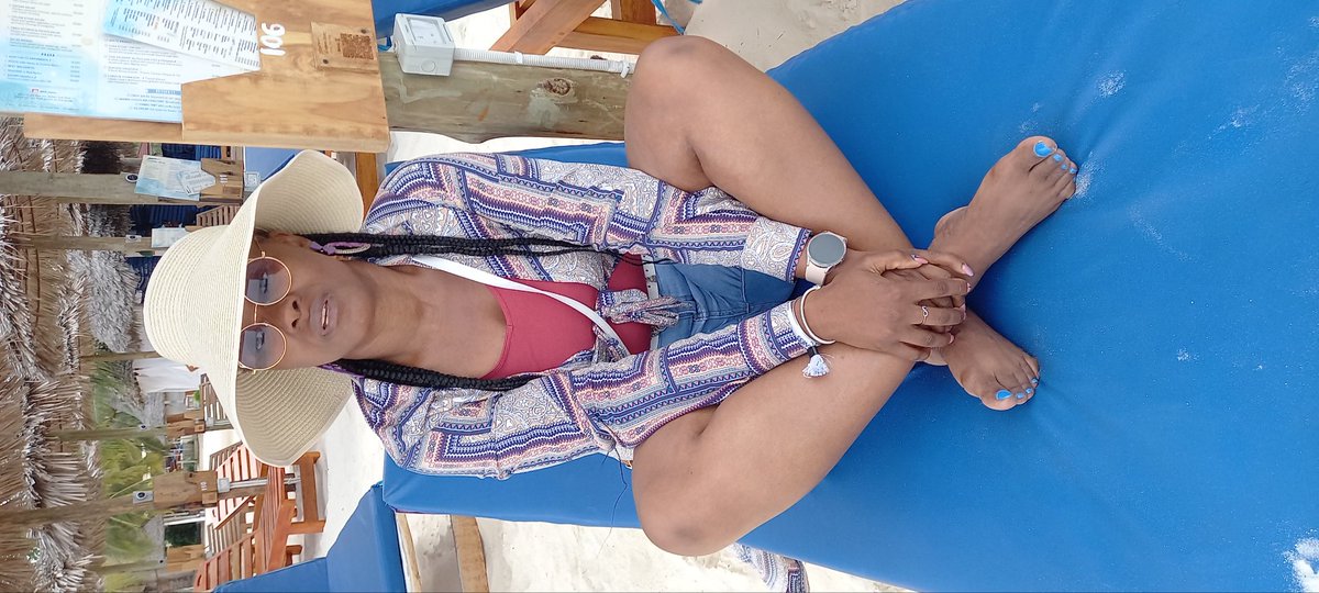 cleo tweet media