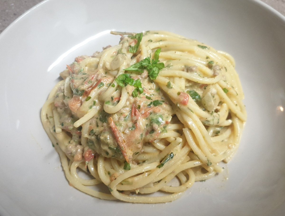 Langf2Chrystale's tweet photo. This became this. All vegetables from the garden. #Foodie #pasta #gardentotable #veggiepatch #organic #healthylifestyle #recipes #cheapmeals #rusticmeals #hotdinner @JodiRawlinson https://t.co/glPbUqeKkq
