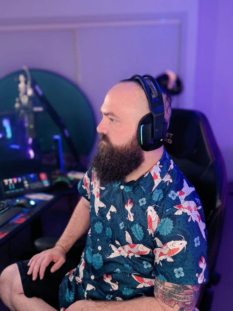 Sunday stream going well!

Give away starts in 30 mins!!