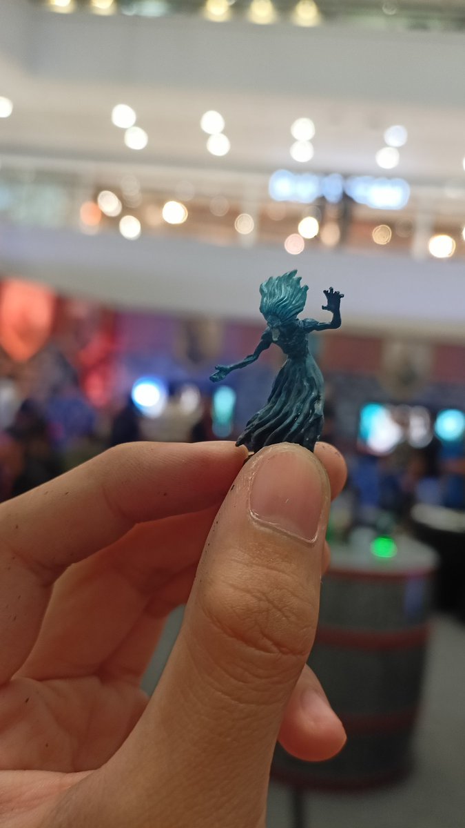 jeoLakyoo's tweet photo. painted my first mini todaayyy!!!
#DnDMovie #NeutralGrounds #GreasySnitches https://t.co/ojdW7iGZdn
