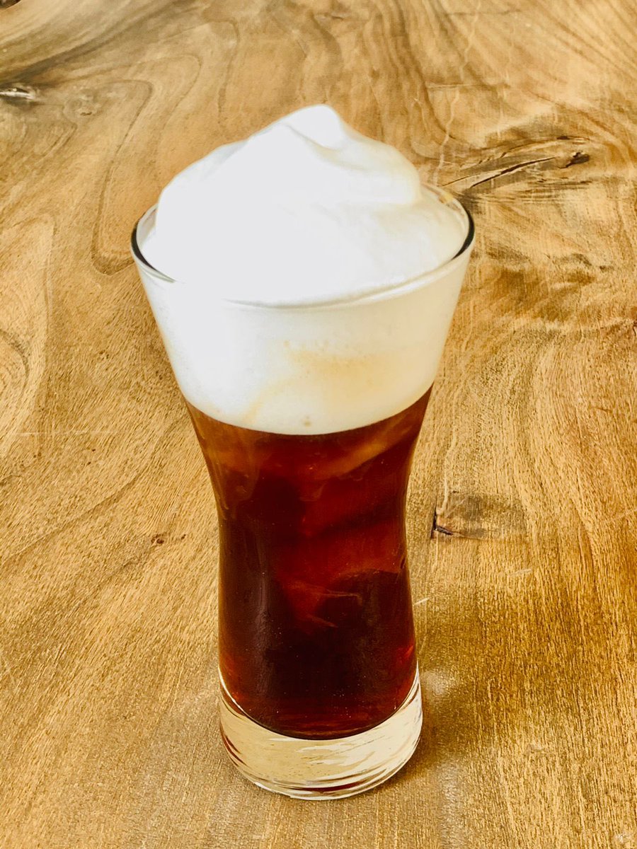 RebirthCoffee1's tweet photo. Cold brew...👌
Όσο ο καιρός σιγά σιγά ζεσταίνει καινούριες γεύσεις έρχονται στο Rebirth Coffee ...
24ωρη ωρίμανση...με απίθανη γεύση και διάφανο χρώμα...
Colombia blend.. 
#cold_brew
#iced_coffe 
#rebirth_coffee https://t.co/Sb6pgVsCI3