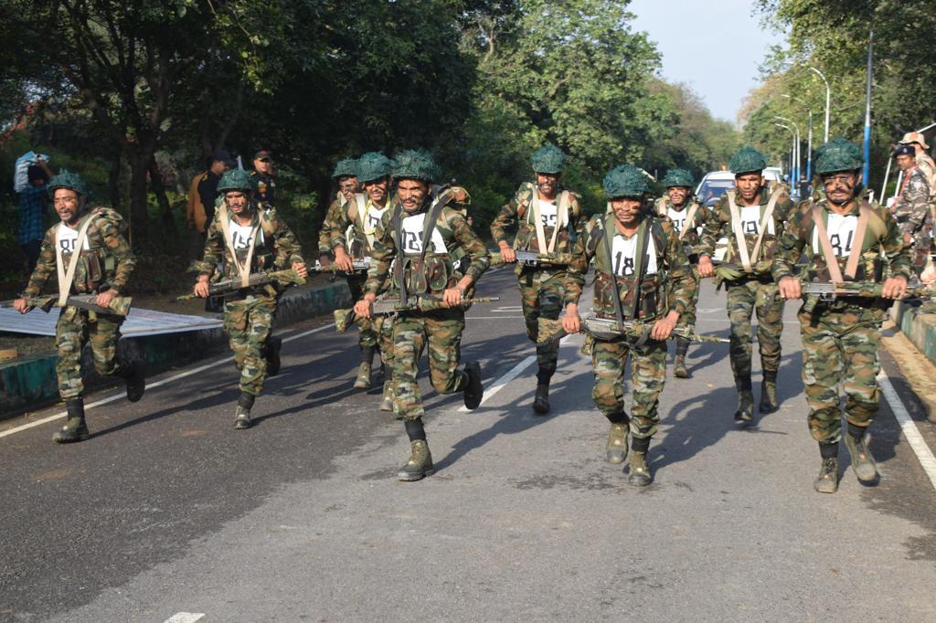 nsgblackcats's tweet image. Physically gruelling &amp;amp; tactically challenging Stage-IV of 13th Police Commando Competition commenced at NSG Campus Manesar. Commandos displayed their resoluteness &amp;amp; professional acumen by successfully negotiating the obstacle course and neutralising the enemy target!!!