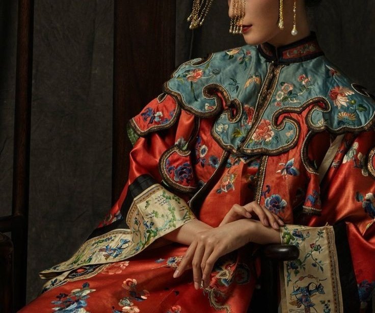 HHcommunity's tweet photo. "พระสนมหลันเซียวอวี่ ผู้งดงาม มากด้วยสติปัญญา ประพฤติตนเป็นแบบอย่างที่ดีให้แก่อิสตรีทั่วทั้งแว่นแคว้น"

"ด้วยบัญชาสวรรค์ ฮ่องเต้ทรงรับสั่งแต่งตั้งให้พระสนมหลันเซี่ยวอวี่เป็นฮองเฮาในรัชสมัยอวี้เว่ยเฉิง นับตั้งแต่รัชศกที่ 41 เป็นต้นไป"

"รับราชโองการ"

+ https://t.co/eq7m5e0tAM