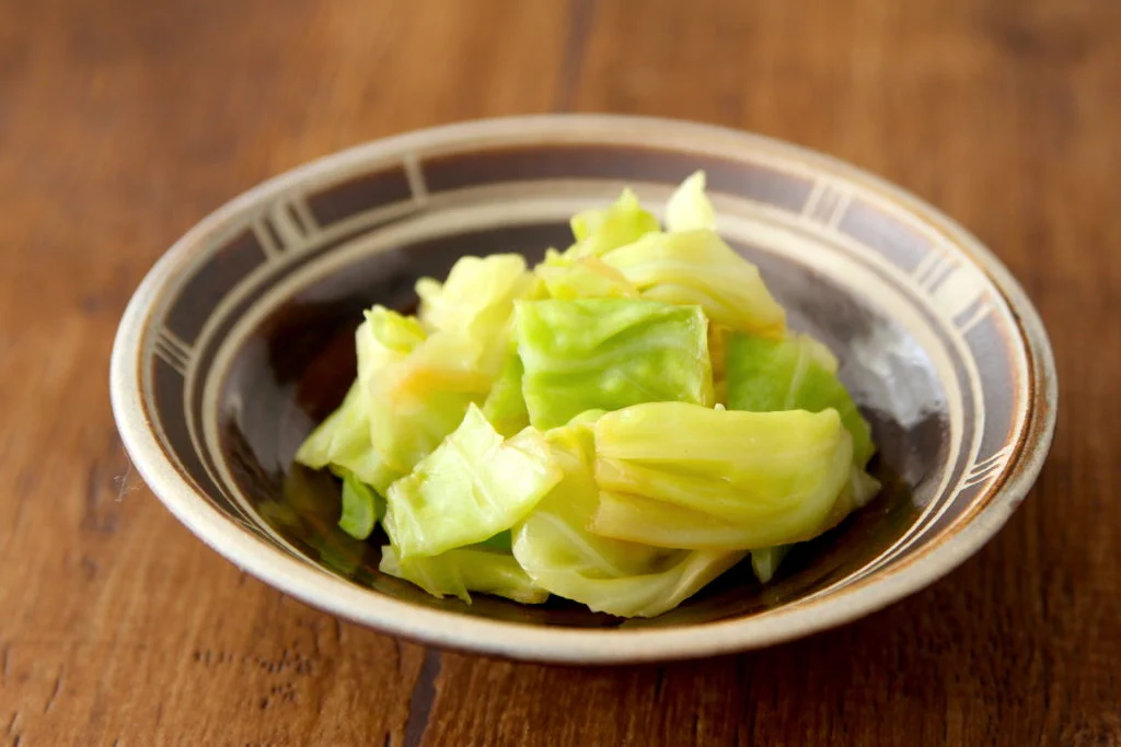 キャベツ1/4個があっという間になくなっちゃう？！電子レンジで作れる「キャベツ」レシピ！