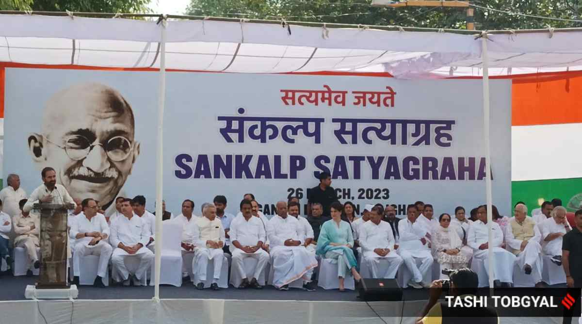 IndianExpress's tweet photo. #InPics | Congress holds day-long ‘Satyagraha’ across country

#congressprotest #SatyagrahSankalp 
https://t.co/MxW2M04LYq

ExpressPhoto by @tashitobgyal https://t.co/1GLjkubeOK
