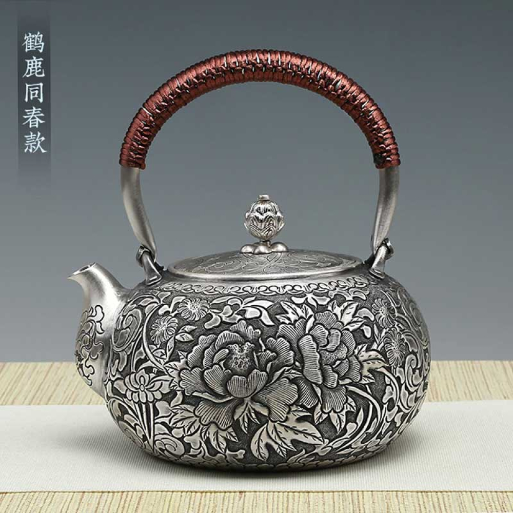 HandmadeTeapots's tweet photo. Old Burn Crafted Silver Teapot and Water Kettle | Handmade Asian Teapots

US$: 4300.00 at: https://t.co/RvKI4RlGgo
#japaneseart #potterylover #potterydesign #handmadecrafts https://t.co/r0LEm5XXZD