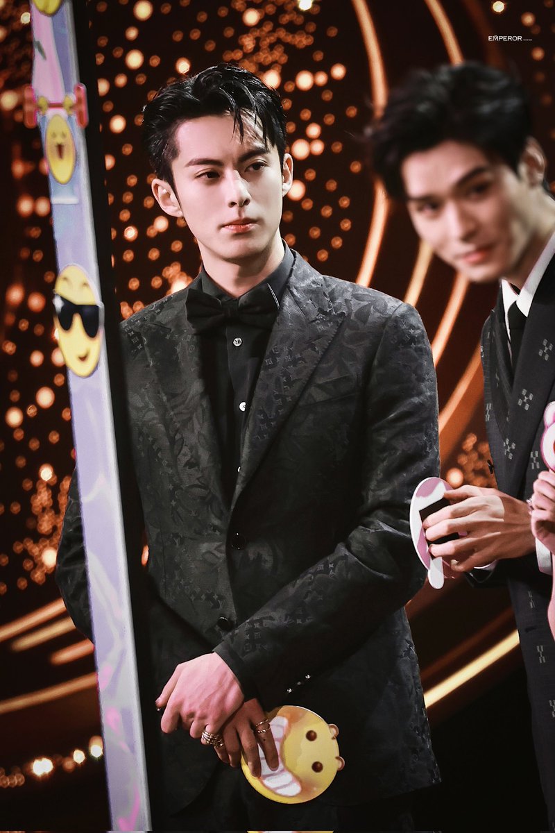 ภาพเพิ่ม​ #DylanWang​ #DylanWang2022WeiboNight