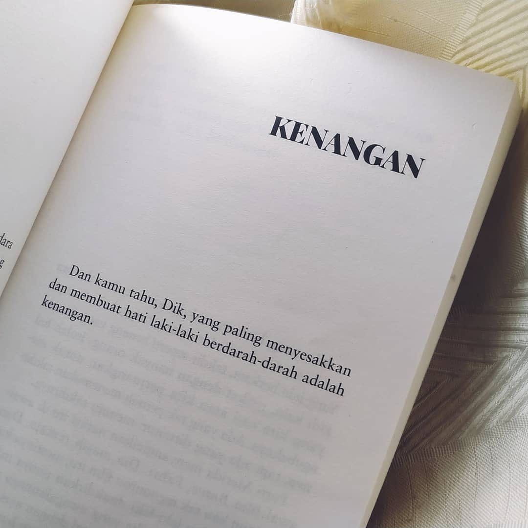 mojokstore's tweet photo. Dalam buku Laki-Laki Memang Tidak Menangis, Tapi Hatinya Berdarah, Dik

https://t.co/RxyBejjX7W https://t.co/DvvV9VDGOu