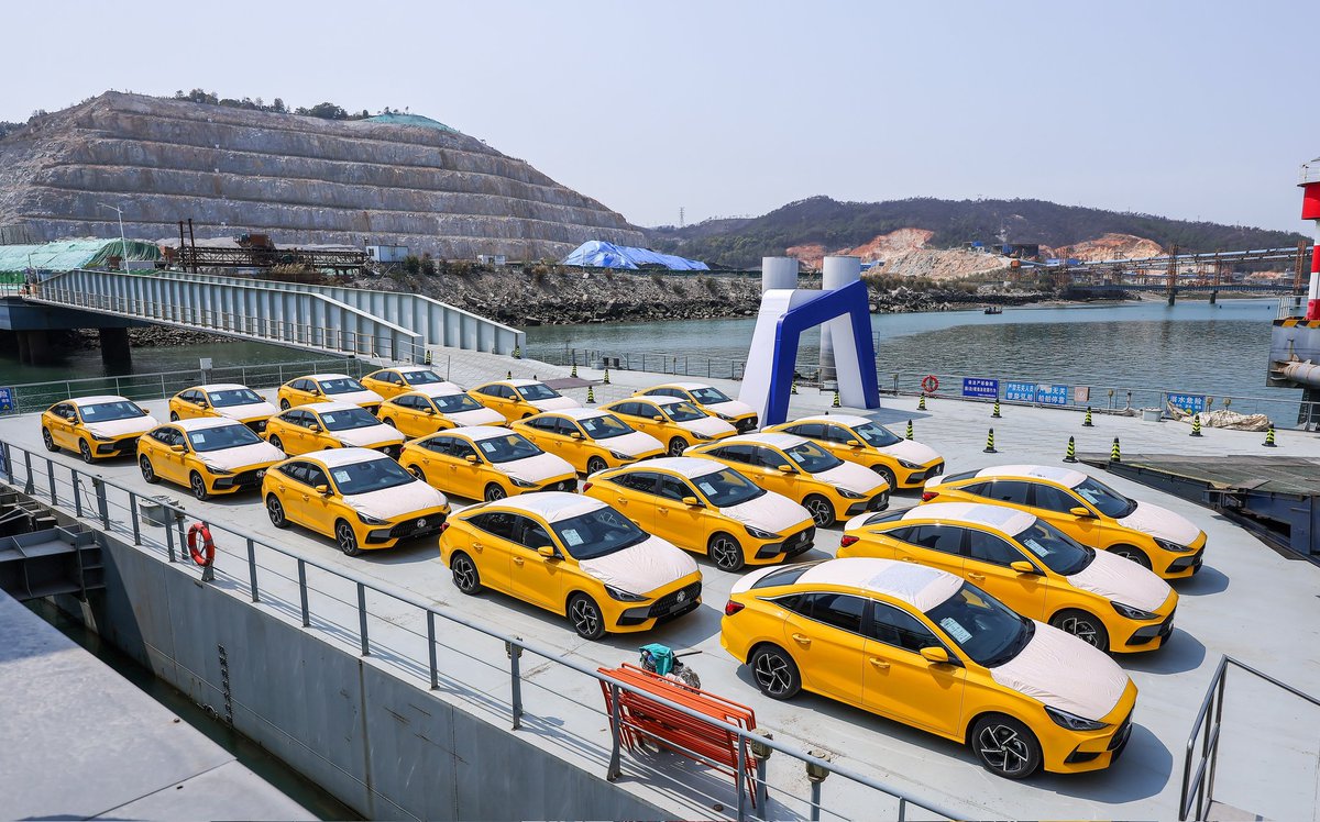 Asiacarfuture's tweet photo. El Grupo #SAIC anunció la primera ruta de navegación directa entre #China (#Ningde, Fujian) y #Mexico (puerto de #LazaroCardenas). 1000 vehículos #MG zarparon hacia #MGMexico, donde @MGMotorMx vendió más de 48,000 vehículos el año pasado, con un incremento interanual del 201 %. https://t.co/3eE09hpGdy