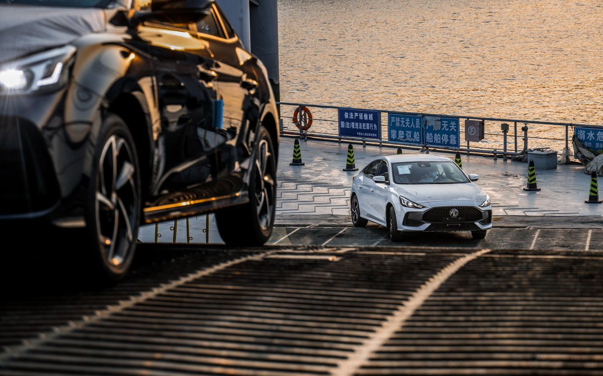 Asiacarfuture's tweet photo. El Grupo #SAIC anunció la primera ruta de navegación directa entre #China (#Ningde, Fujian) y #Mexico (puerto de #LazaroCardenas). 1000 vehículos #MG zarparon hacia #MGMexico, donde @MGMotorMx vendió más de 48,000 vehículos el año pasado, con un incremento interanual del 201 %. https://t.co/3eE09hpGdy