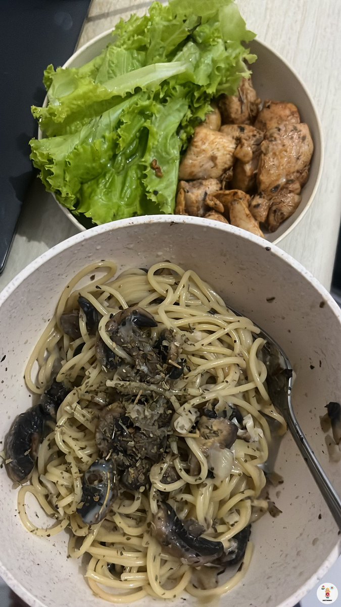 diethingy's tweet photo. menu buka puasa ku hari ini bikin creamy mushroom pasta sama grilled chicken total kalori 550 diet! https://t.co/bJbjg0rR8D
