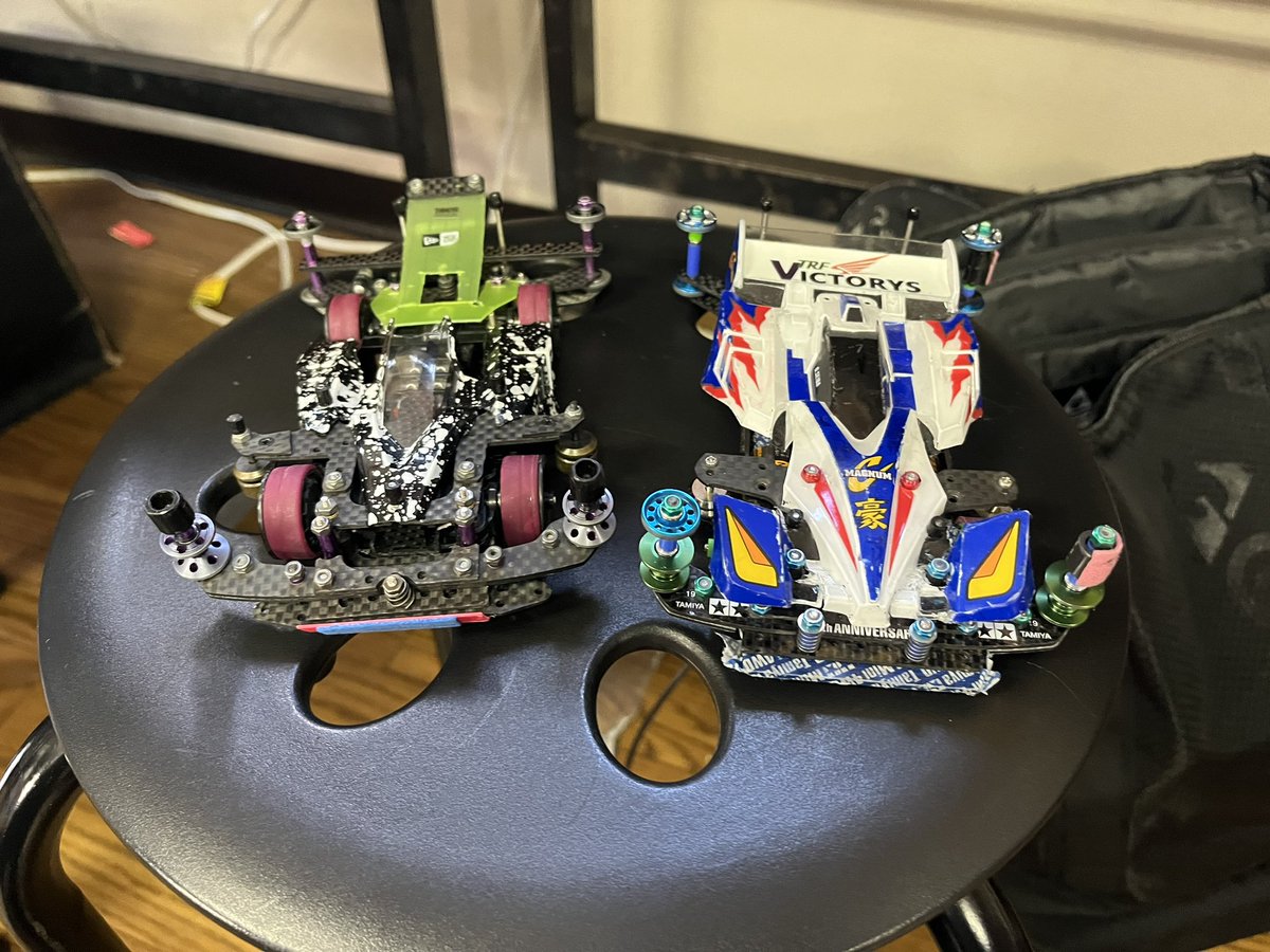 mvoBNjGbuJ6OFrs's tweet image. #WKN デイレース✨
#ミニ四駆 復帰戦❗️
3ヶ月レースに出れなかった鬱憤を込めて望んだ結果・・・🙂

B-MAX  🥉3位🥉
オープンP  🏆優勝🏆

WKN本店でのオープンは初優勝✨
最高の復帰戦になりました👍

しらっきーさんとも久しぶりに会えてよかったです😊

次のB-MAXでは負けないようにがんばります👊