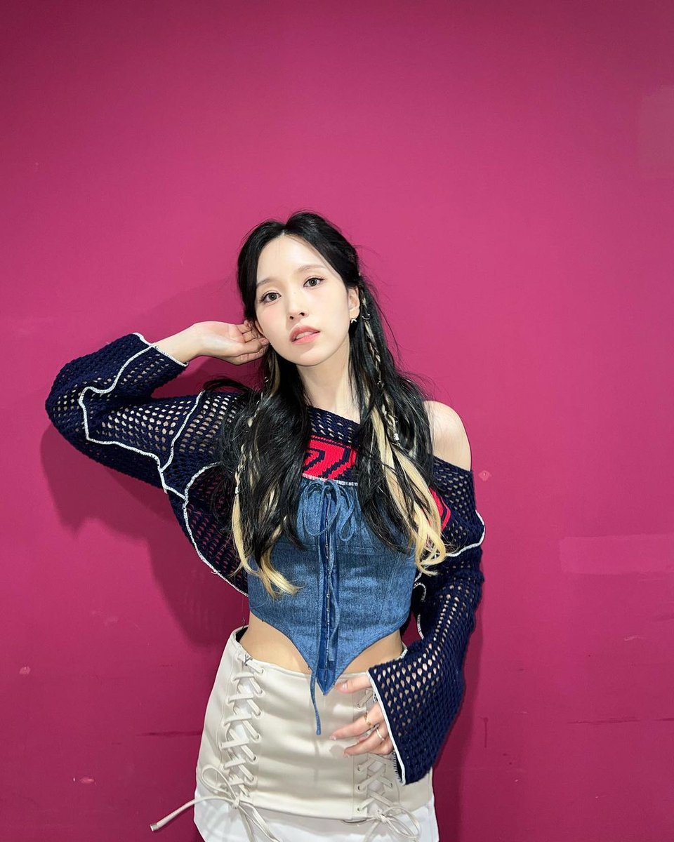 SubjectKpop's tweet photo. Mina's Instagram update

#TWICE #트와이스 @JYPETWICE https://t.co/sZyqGmJREu
