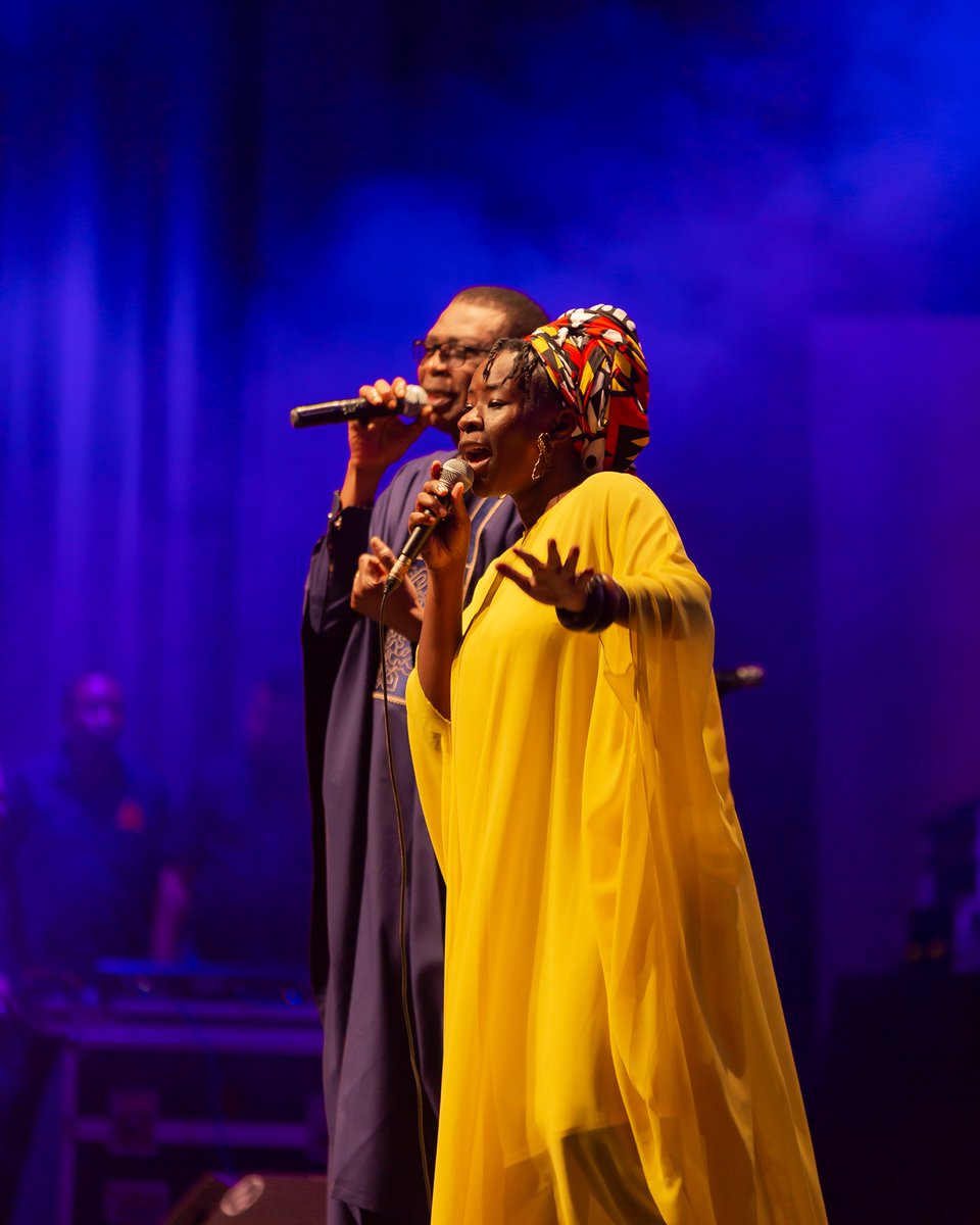WeziVMhone's tweet image. Last night I was honored to sing the song ‘7 seconds’ with @YoussouNdourSN a moment I will always cherish for as long as I live! I’m grateful beyond words 🙏🏾