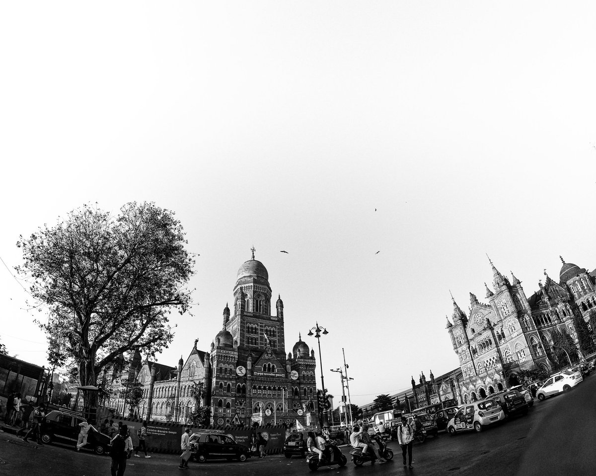 chetanthk_'s tweet photo. Ai dil hai mushkil jina yahaan
Jara hatake jara bachake ye hai Mumbai meri jaan
#mumbaikars #mumbaidiaries #gopro9 #lensofchange #blackandwithephotography #bhayankarआल_c #GoPro https://t.co/1slZvtqk2N