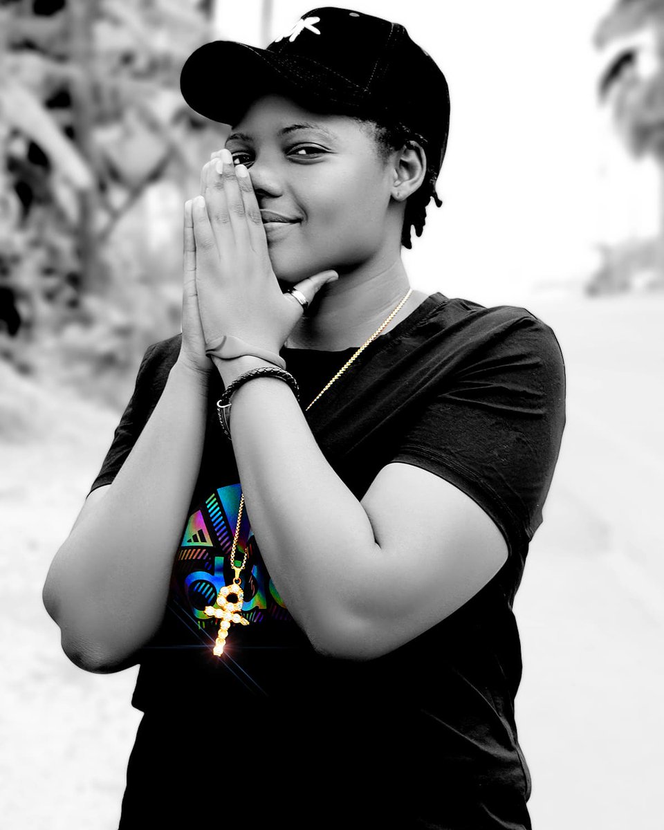 PrettyKMonnie1's tweet photo. Happy birthday to me,show some love guys 🥺🥰🥰🥰😋😋🤗 Tweet 🙏 https://t.co/vQd0WVBLgN