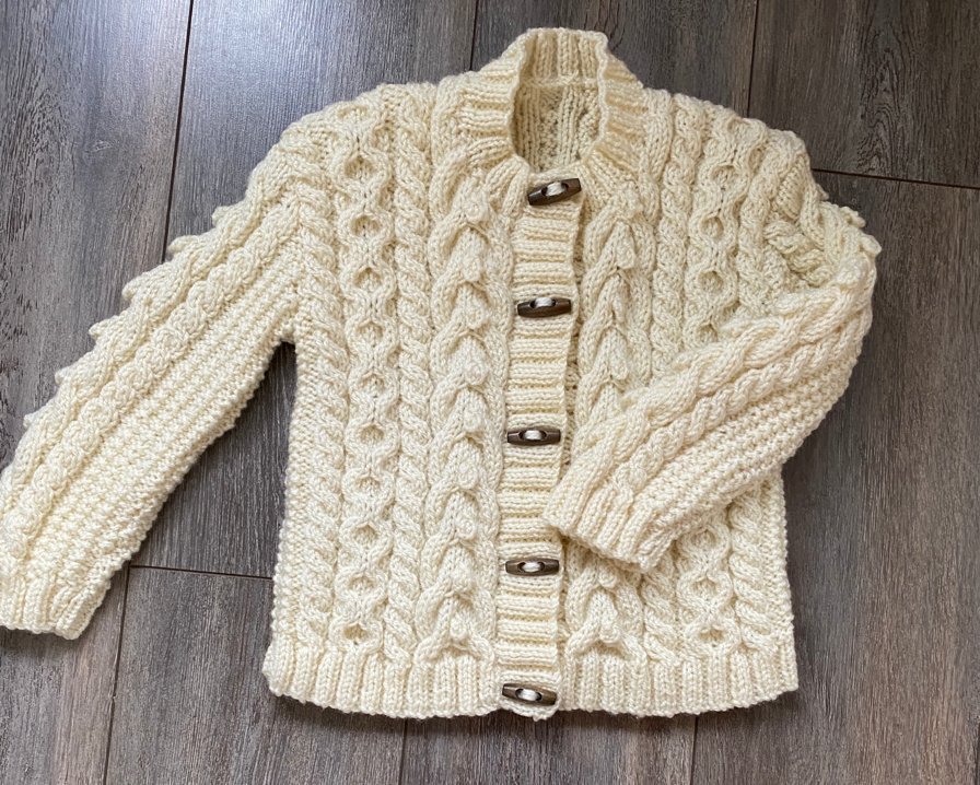 ScotKnitter's tweet photo. https://t.co/PsAPnHqGqO - The start of British summertime -so the children will need these! 
#MHHSBD #firsttmaster #scottishknitwearforkidsandgrwnups #UKMakers #SmartSocial https://t.co/OvFUarEpHu