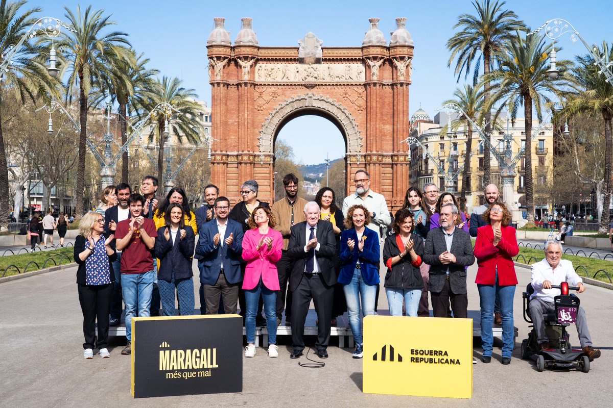 ERCbcn's tweet photo. 🔴 Presentem les 25 primeres posicions de la llista d’@ERCbcn per a les eleccions municipals!

🗣️ “Aquesta llista és el mirall de #Barcelona, el millor reflex de la ciutat. Avui la Barcelona republicana pren la paraula disposada a guanyar”
@ernestmaragall 

#MaragallMésQueMai https://t.co/K1Z8qlCBMx