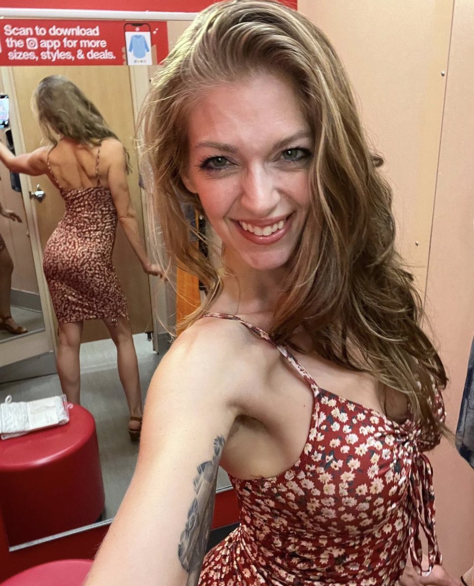 PhilJane18's tweet photo. Happy Sunday @everyone  you can follow or text if you want to be my friend. No nudes❌ https://t.co/hUsDJgviLJ