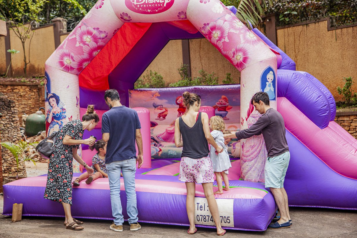 ArkOrganics's tweet image. #MarketDay! Let the Kids Hop, Skip, and Jump Their Way to Happiness: Market Day's Bouncing Castle is splendid family time.
Happening Now at Ark Organics on Plot 4, Lower Kololo 

#MarketDayFun #KidApproved #FamilyFriendlyFiest #ActiveKidsHappyKids #ChildhoodMemories