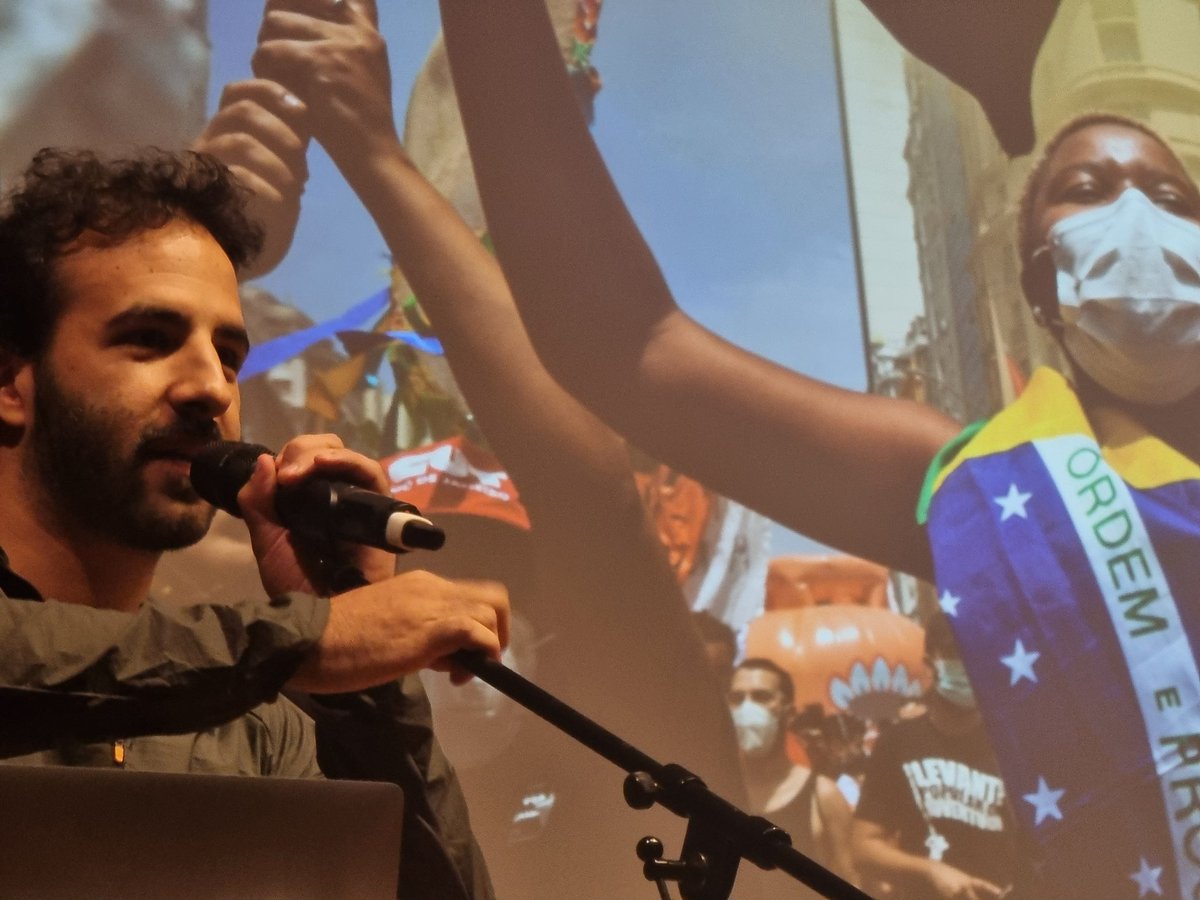 populismPSA's tweet photo. In the last series of panels, we had a discussion on antipopulism with Sebastián Ronderos presenting the Brazilian case, @JanaGoyvaerts talking about how the word "populism" circulates, and Savvas Voutyras debating the relationship between liberalism and antipopulism. #DTWF2 https://t.co/89o8PP1NTu
