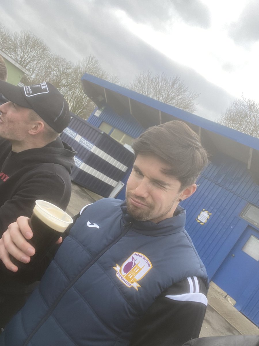 Tomwynn19's tweet photo. @LeviSteele12 @PTFC88 Just seen the new signing https://t.co/fHFMclXBgu