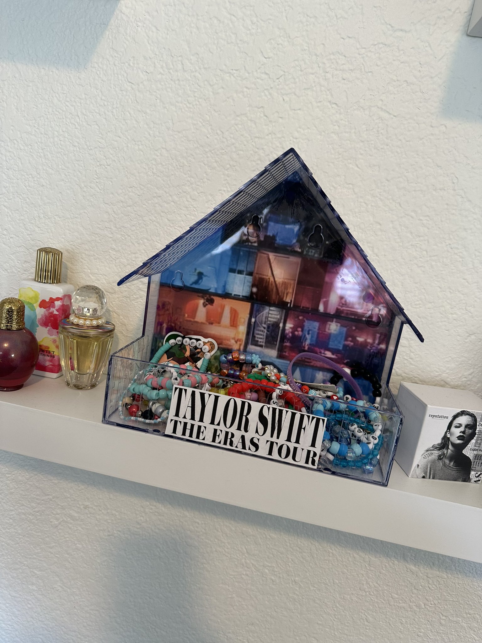 House sale jewelry box