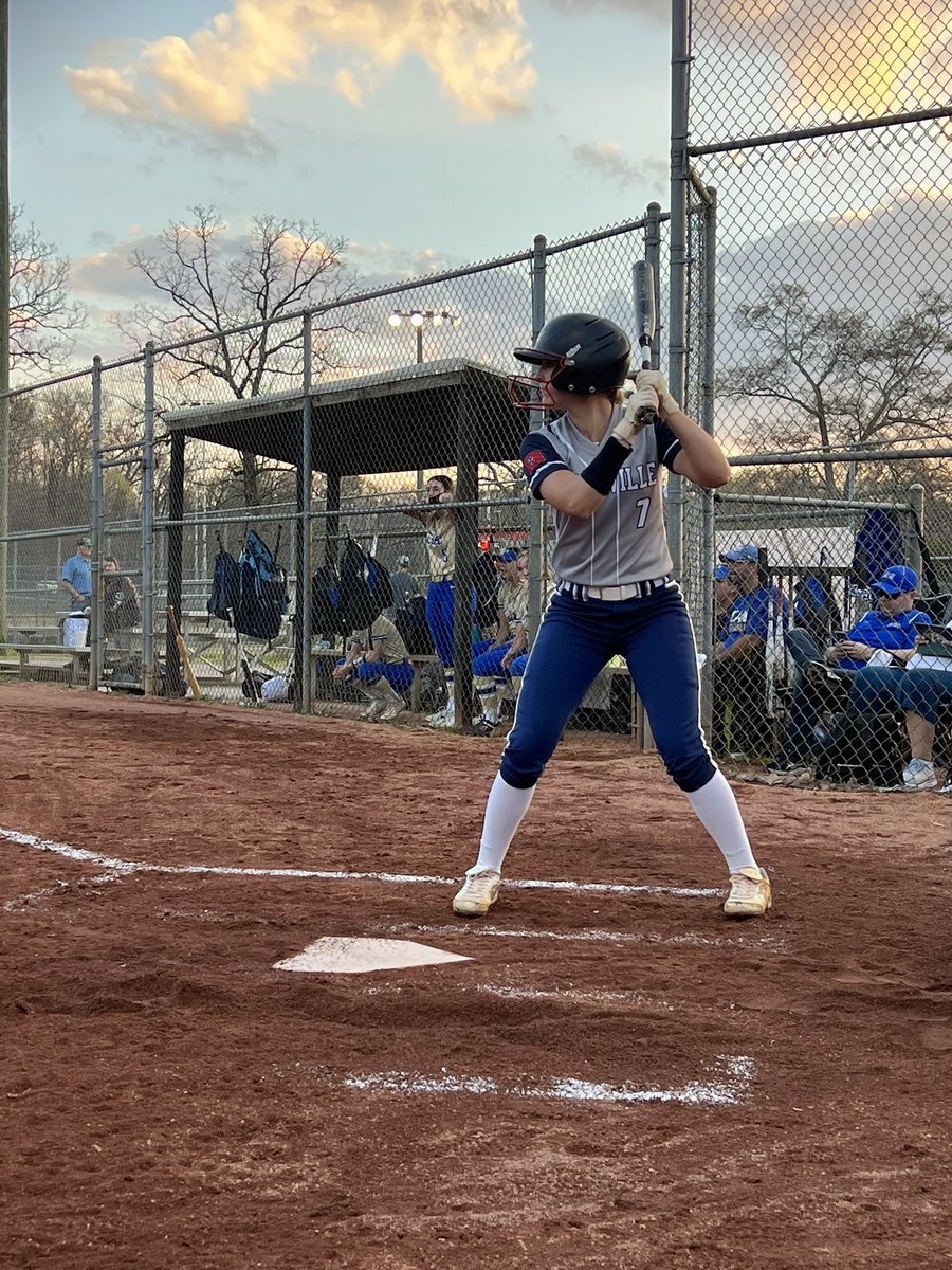 juliemartin2024's tweet photo. good weekend in the Hixson tournament! Lady Cavs went 3-1 and are back at it next weekend in Kingsport! https://t.co/jGU8JgAYfD