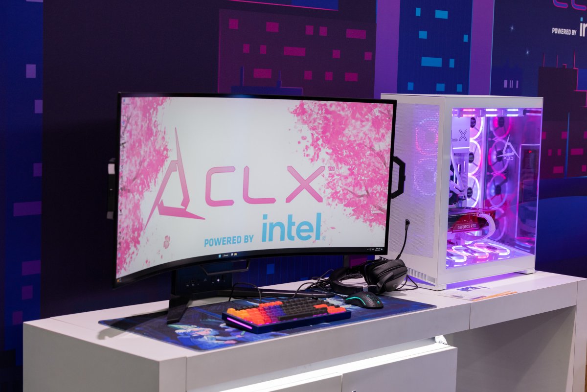 IntelGaming's tweet photo. Grab a peak at the @CLXGaming Hathor, Ra, and Scarab #13thGen PCs before #PAXEast is over! #IntelatPAX
Enter for a chance to win a Set PC:
π https://t.co/dr6Ch3FHdb https://t.co/ij47GM60s3