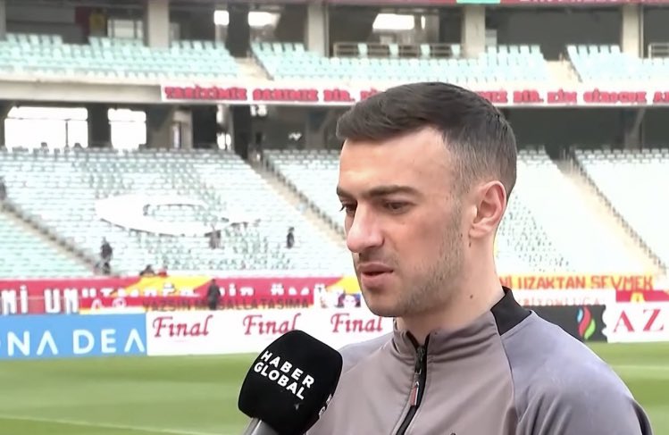 Karabağ kaptanı Kara Karayev:”Biz özüz.Bizim kardeşliğimiz ebedidir.Bu maçın galibi Türktür.Galatasaray deplasman oynamıyor evinde oynuyor.Azerbaycan’da bir çok Galatasaray taraftarı var ve onlar için bu bir şans. Ne mutlu Türküm diyene.”