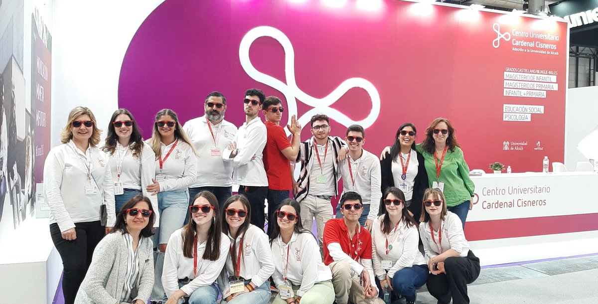 cucc_educacion's tweet photo. 📸 ¡Finaliza @FeriaAula! Tristes por terminar 😭 pero FELICES por haber compartido con todos vosotros una semana FANTÁSTICA 😀

¡Os esperamos en las Jornadas de Puertas Abiertas! #SomosCUCC 

#SemanadelaEducación #AULA2023 #AULA #CUCC #UAH #Magisterio #EducaciónSocial #Psicología https://t.co/pVURxDweCk