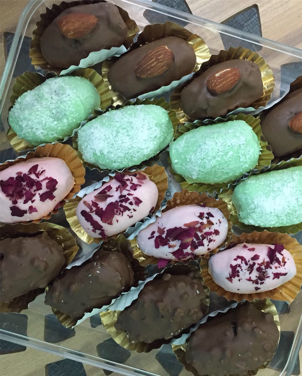haryanimsl's tweet photo. Ramadhan Specials by Teepah’s Kitchen
Open order for Chocolate Dates.
Diperbuat dari kurma Medjool. Ada 4 flavour. Nak makan sendiri boleh, nk bg hadiah pun boleh, nak buat door gift utk iftar pun boleh.
WhatsApp 0164518076 utk orders⭐️
#chocodates
@IpohAjer @MohKeIpoh https://t.co/DfSUQHNPAT