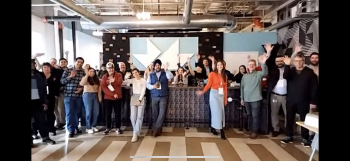 pnwilliamson's tweet image. Congratulations to @arduino team on the launch of the new UNO featuring @RenesasGlobal @Arm Cortex-m4 #ArduinoDay2023 @mbanzi @fviolante