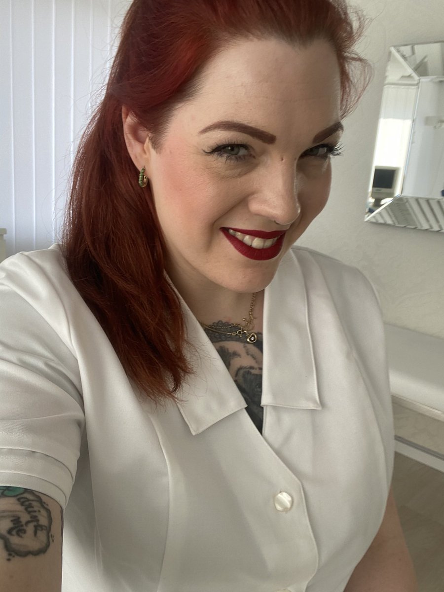 🎂🎊🎉Gestern hatte ich einen wunderschönen Geburtstag🥳

🎁Möchtest du mir noch eine Freude machen? Dann freue ich mich über ein Geburtstagsgeschenk von meiner Wishlist:

amazon.de/hz/wishlist/ls…

Einen entspannten Sonntag für dich,
Bellatrix💋 

#dominatrix #medicalmistress