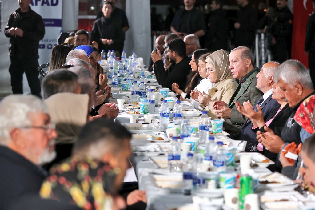 Mustafa Varank tweet media