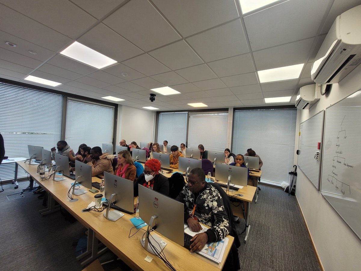 Kicking off day 2 of our NGS course with an introduction to Linux. #ngs2023 <a href="/eventsWCS/">Wellcome Connecting Science Learning and Training</a> <a href="/ConnectingSci/">Wellcome Connecting Science</a> <a href="/drtkeane/">Thomas Keane</a> <a href="/Joana41968309/">Joana</a> <a href="/kim_judge_/">Kim Judge</a> <a href="/meganecarey/">Megan Carey</a>