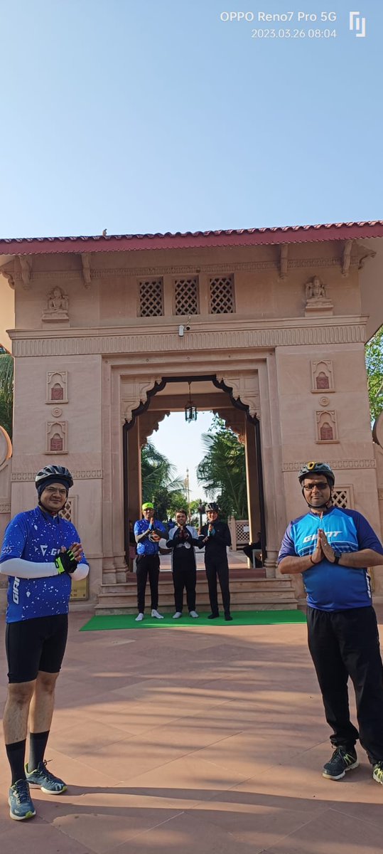 RajdeepInnHotel's tweet photo. GRC 2023 group ride at Koteshwar Mahadev Temple

#SimbalianCyclingCommunity
#GRC 
#Giant 
#cycling 
#fitness 
#healthylifestyle 
#inspiration 
#Motivation 
#SaveSoil 
#savewater 
#BeatYesterday 
#FreedomFromFuel https://t.co/YOjr1QLetT