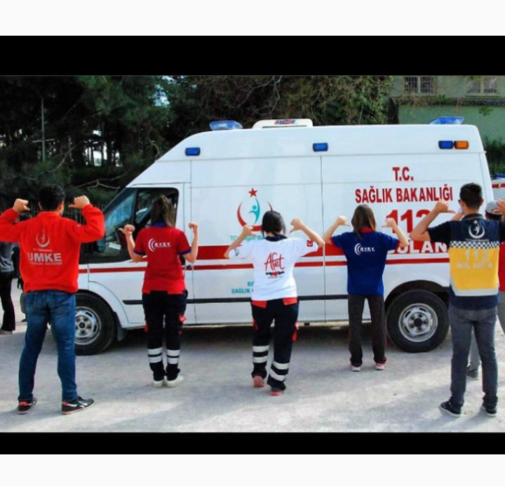 Ülkemiz bir afet bölgesi ve her an afet potansiyelini sahip bir ülkeyiz
Tüm afetlerin her aşamasında gerekli bilgi ve beceriye sahip ACİL YARDIM VE AFET YÖNETİMİ bölümü ve İnsan sağlığı için her alanda öncelik olan 112 PARAMEDİK isdihdam sayısı ve Alanı artırılmalıdır
#AyayAfadda