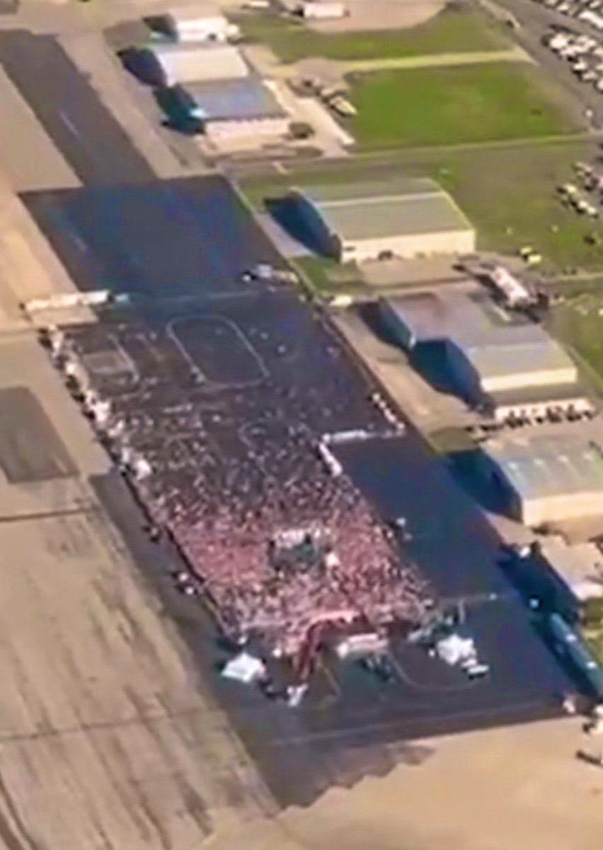 The Waco crowd for Trump.

There were more people in line for bathrooms at the Taylor Swift concert.