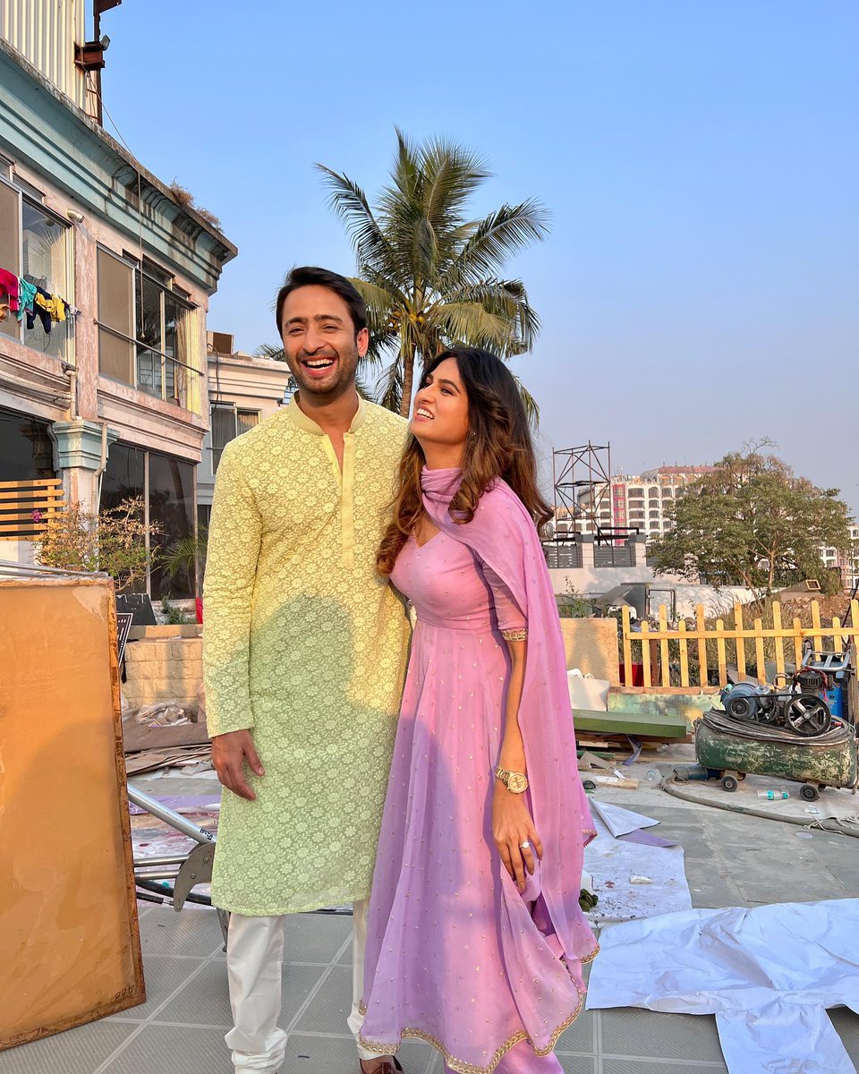 ShaheerExpress's tweet photo. From @/mokshakushal ig handle.. Birthday wish for #ShaheerSheikh ♥♥

HBD SUPER SHAHEERA
#HappyBirthdayShaheer https://t.co/xf7tiC7zJO