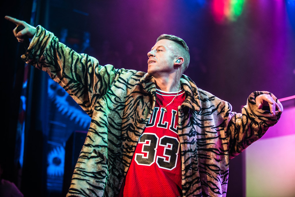 Who's heading to see Macklemore next Week? Gather the crew and make a night of it with Dinner and Cocktails at Botanical. You can also take out the hassle of trying to get transport home and stay with us.
Book your stay by visiting our website at bit.ly/3GoErDl