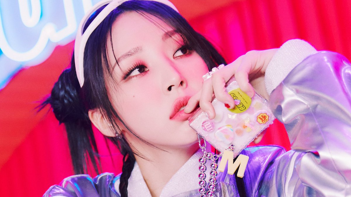 MBYLOOKS's tweet photo. slaying every concept 😩💗

GGBB CONCEPT PHOTO 3
#Day2toGGBB
#SOLAR #MOONBYUL https://t.co/2LFKrbuoDa